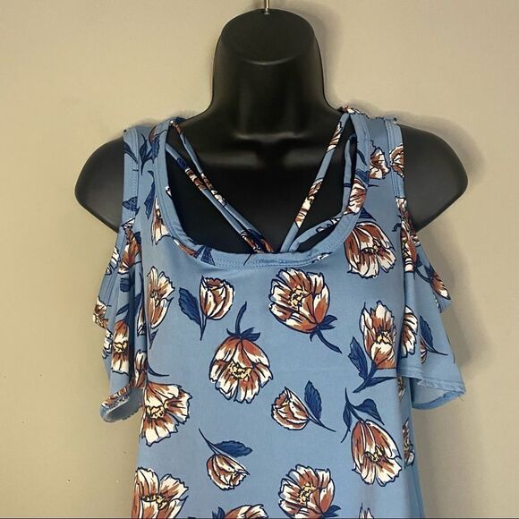 THREADS Studio Cold Shoulder Floral Blue Classy Top Short Sleeve Blouse - Picture 3 of 7